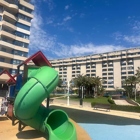 Apartamento Beachfront Family With Pool