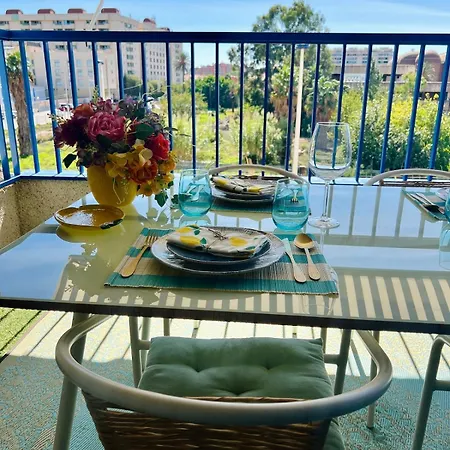 Apartamento Beachfront Family With Pool *