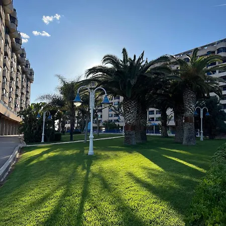 Beachfront Family With Pool Apartamento *