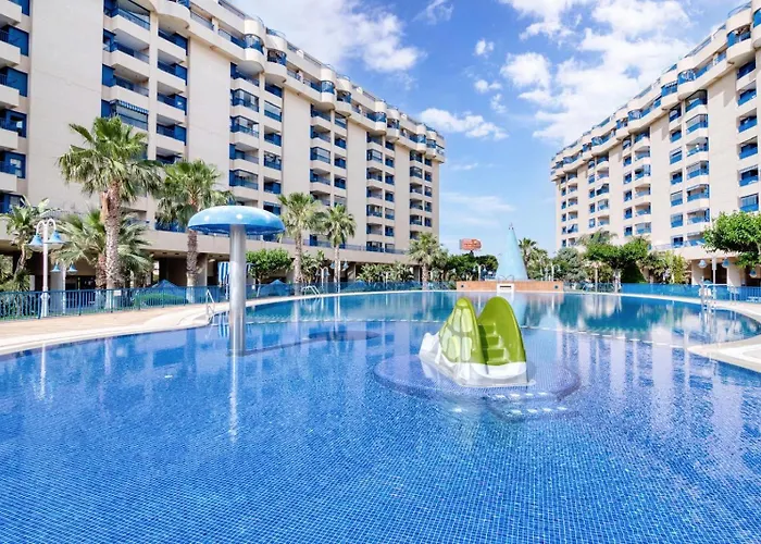 Beachfront Family With Pool * バレンシア
